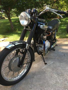 1967 Triumph TR6R 650 twin motorcycle for sale